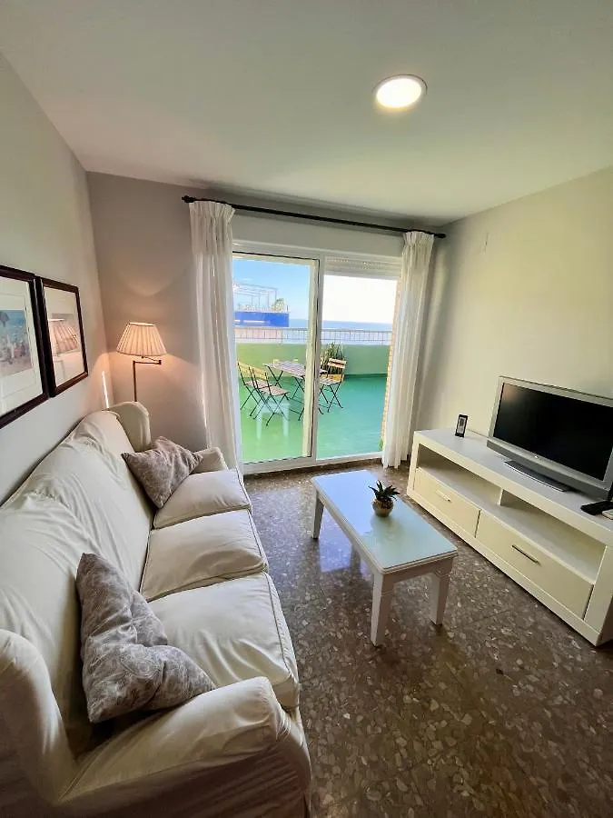 Gatu Villa Lucero, Preferente Mayores De 25 Anos Y Familias Cadiz