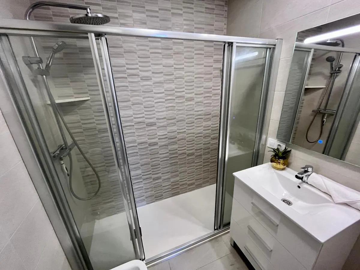 Gatu Villa Lucero, Preferente Mayores De 25 Anos Y Familias Cadiz Spain